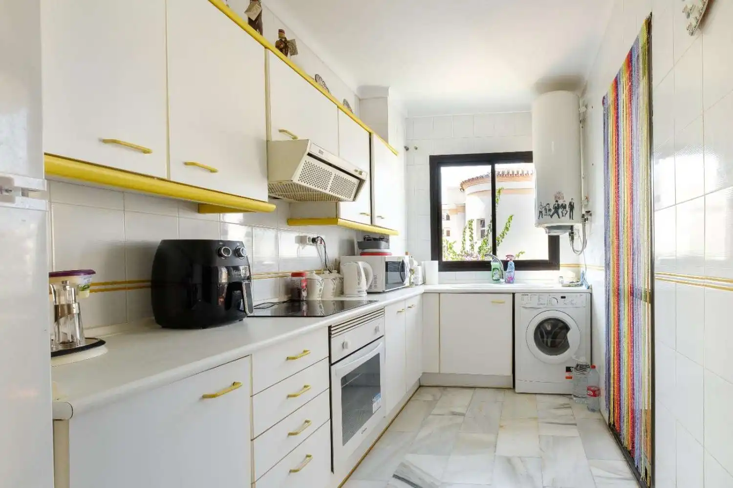 Cocina de Apartamento en venta en Nerja con Piscina y Amueblado