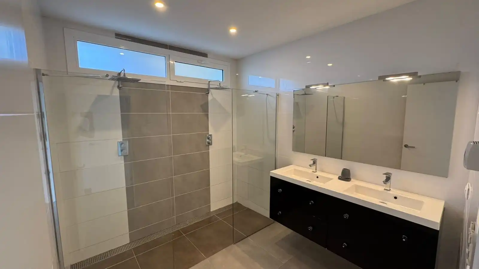 Bathroom of Houses for sale in Almadrava - Canyelles - Puig-Rom