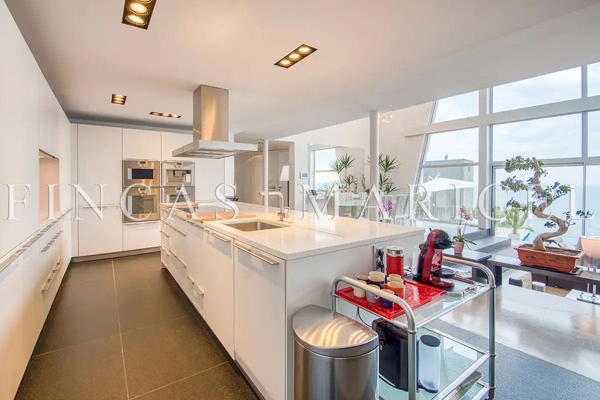 Cocina de Casa o chalet en venta en Sitges con Aire acondicionado, Calefacción y Jardín privado