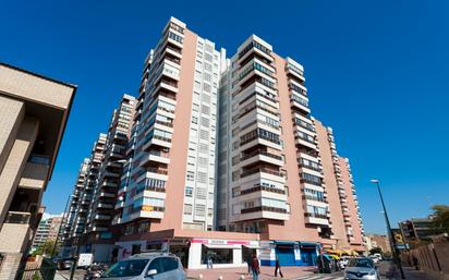 Exterior view of Flat for sale in  Zaragoza Capital  with Heating, Parquet flooring and Terrace