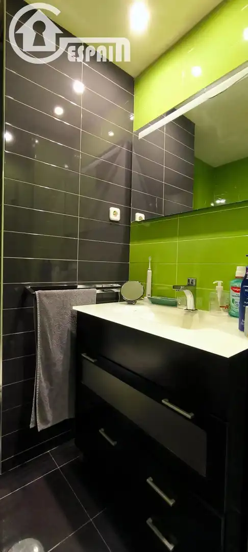 Baño de Piso en venta en Madrid con Aire acondicionado, Calefacción y Parquet