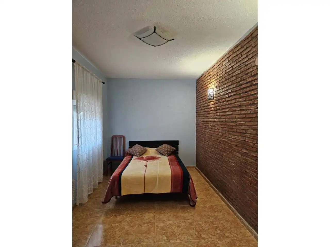 Dormitori de Casa o xalet en venda en Alicante / Alacant amb Aire condicionat, Calefacció i Jardí privat