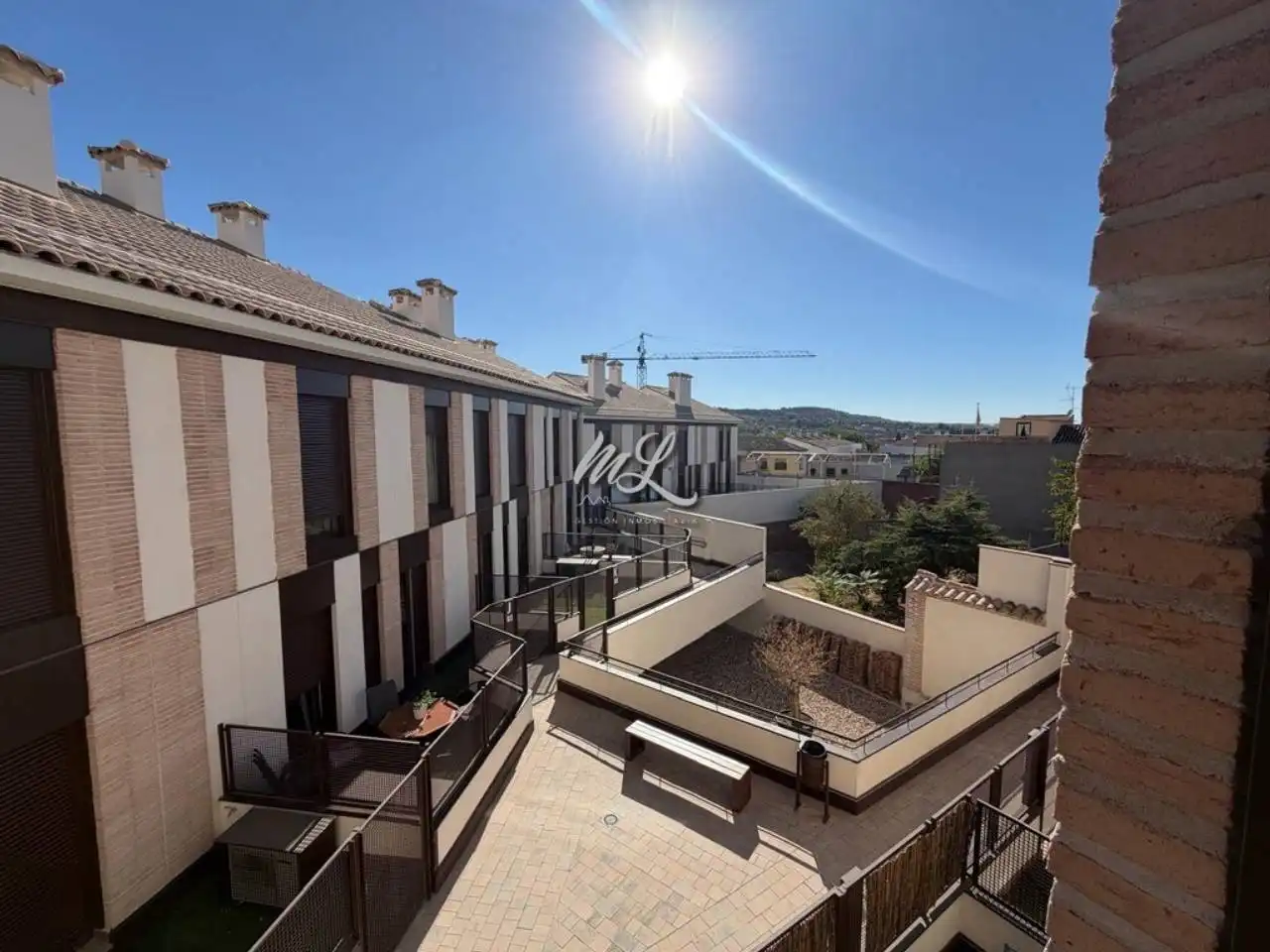 Vista exterior de Dúplex en venda en Toledo amb Calefacció, Traster i Piscina comunitària