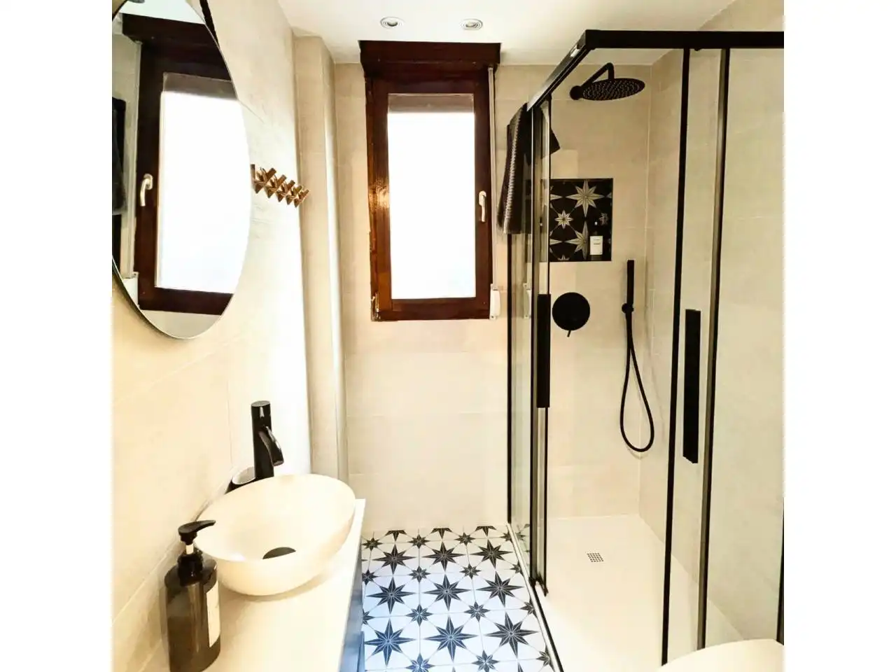 Baño de Piso en venta en León Capital  con Calefacción, Parquet y Trastero
