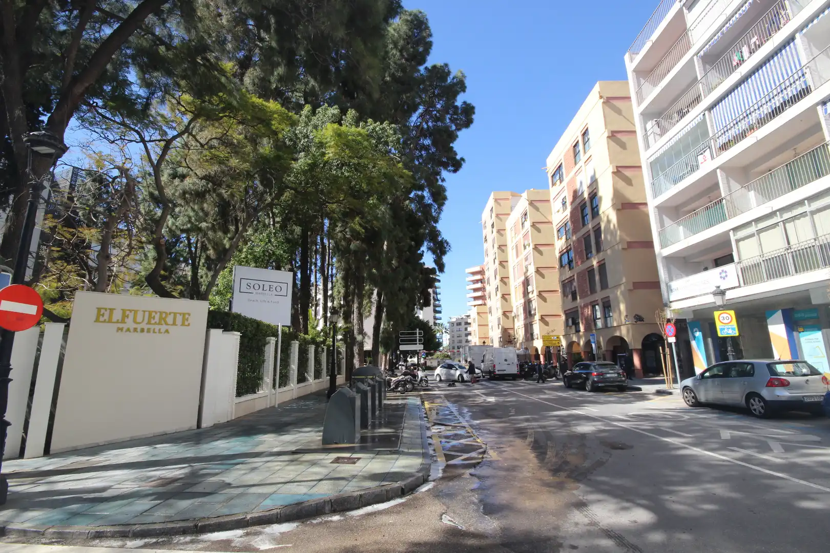 Außenansicht von Geschaftsraum zur Miete in Marbella