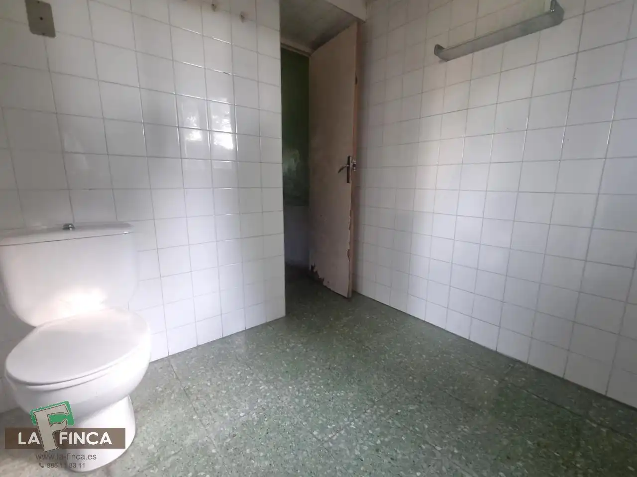 Bany de Casa o xalet en venda en Castrillón amb Traster