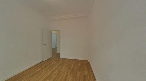 Foto 4 de Piso en venta en C/ Virgen de la Cinta, Los Remedios, Sevilla Capital