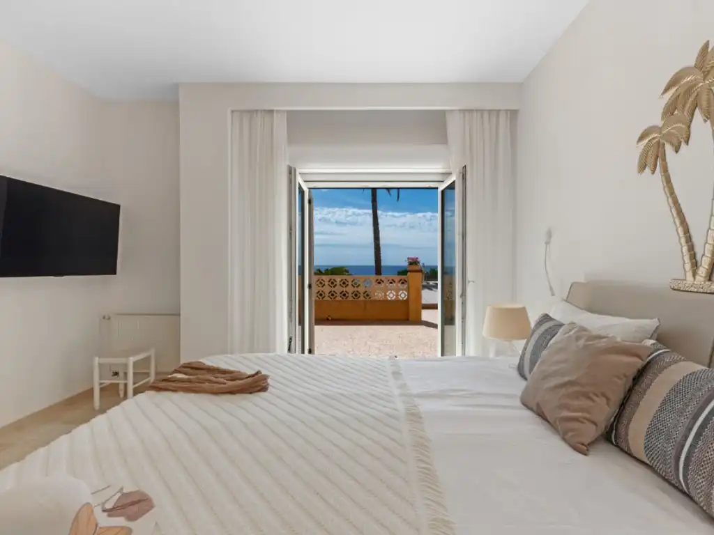 Houses for sale in Avenida Europa, Poble Nou - Montiboli