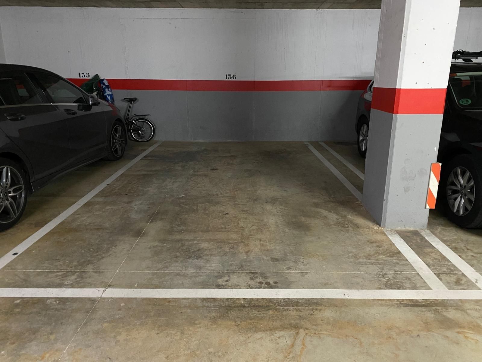 Garaje de alquiler en Carrer SANT PAU DE, Centre , Centre - Sant Oleguer