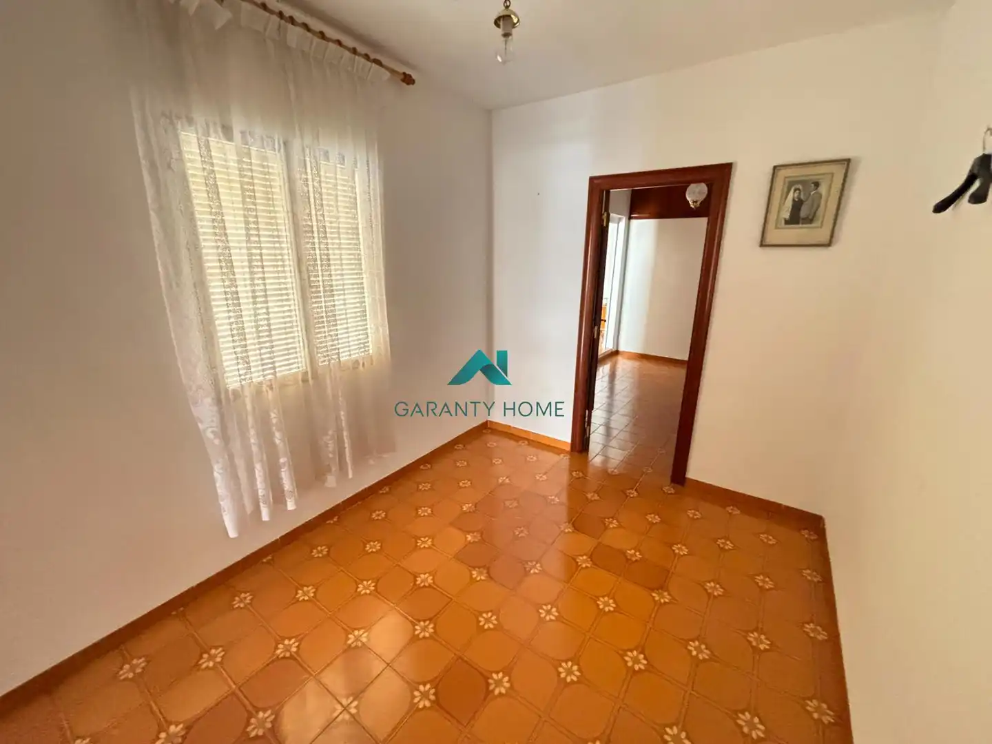 Houses for sale in Jamilena  with Air Conditioner, Terrace and Balcony