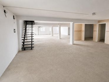 Local comercial en venda a El Molar (Madrid)