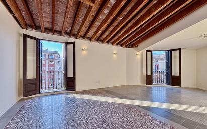 Flat for sale in  Barcelona Capital  with Air Conditioner, Terrace and Balcony