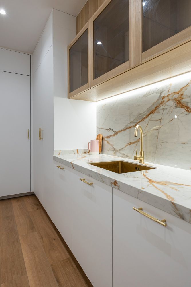 Kitchen of Apartment for sale in  Valencia Capital  with Air Conditioner, Heating and Storage room