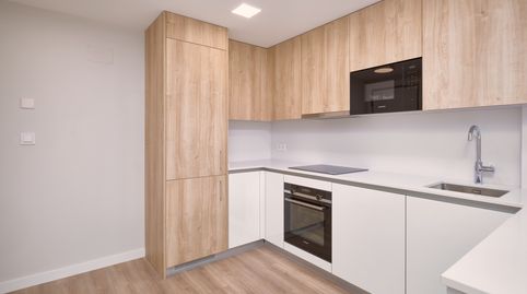 Foto 5 von Wohnung zur Miete in Calle de Dulce Chacón, 25, Virgen del Cortijo - Manoteras, Madrid Capital