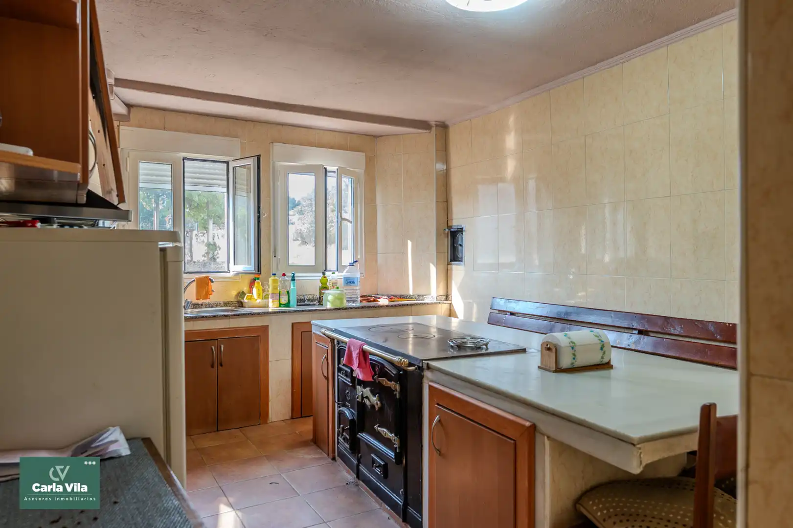 Cocina de Finca rústica en venta en O Corgo   con Calefacción, Jardín privado y Parquet