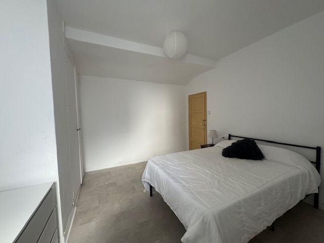 Dormitori de Pis de lloguer en Alcoy / Alcoi amb Moblat