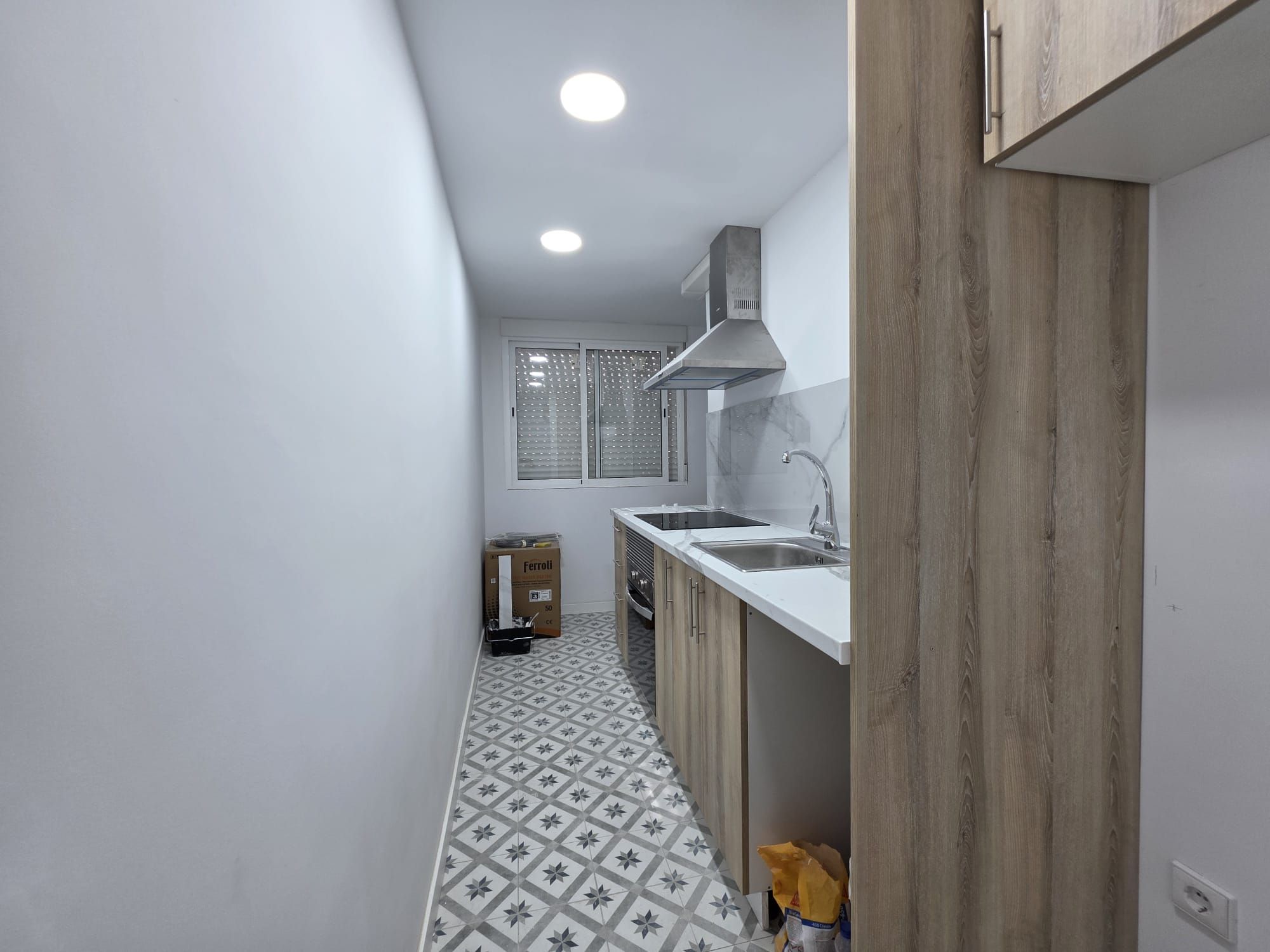 Kitchen of Planta baja for sale in Cornellà de Llobregat