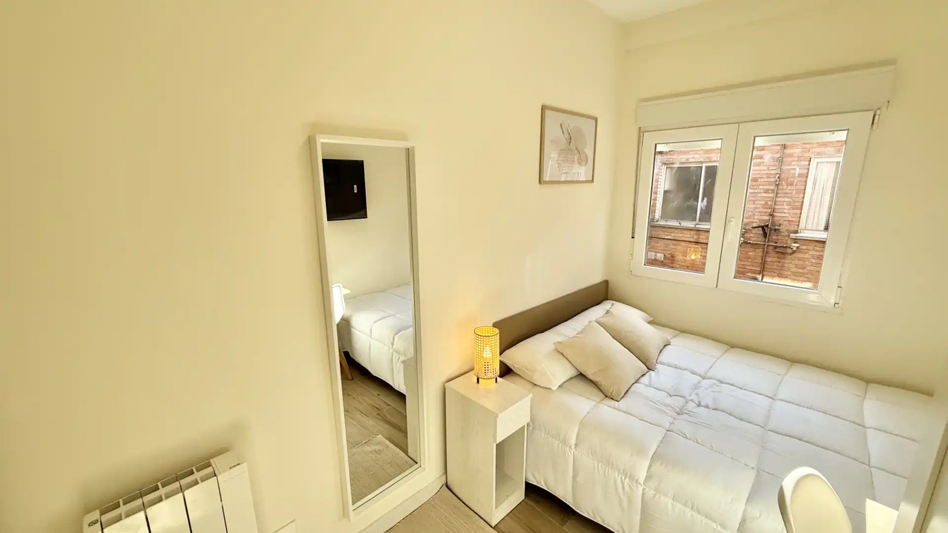 Bedroom of Flat for sale in Alcobendas  with Heating, Terrace and Furnished