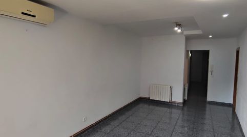 Foto 2 de Piso en venta en Avinguda de la Generalitat, El Raval, Santa Coloma de Gramenet