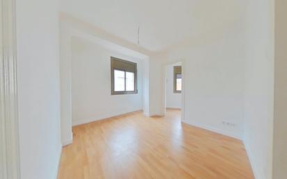 Bedroom of Flat for sale in L'Hospitalet de Llobregat  with Terrace and Oven