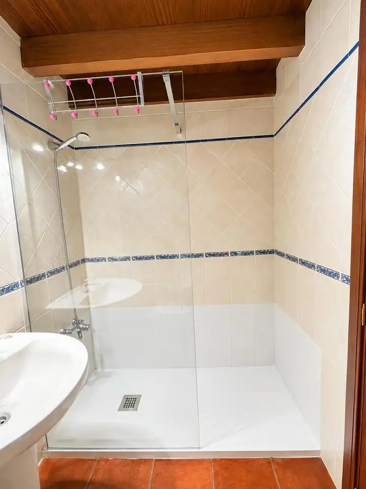 Badezimmer von Haus oder Chalet zur Miete in Segovia mit Heizung, Terrasse und Möbliert