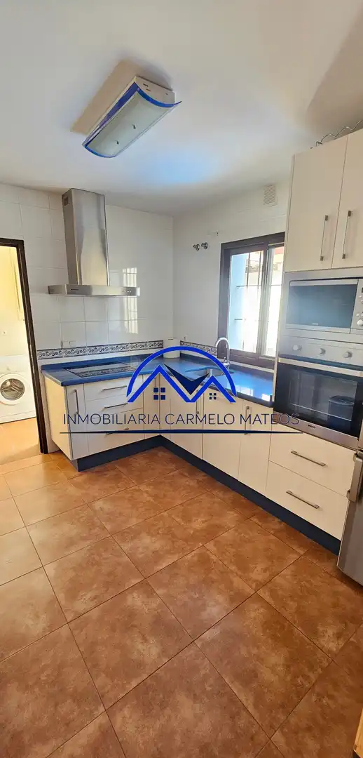 Cocina de Dúplex en venta en Sanlúcar de Barrameda con Aire acondicionado y Piscina
