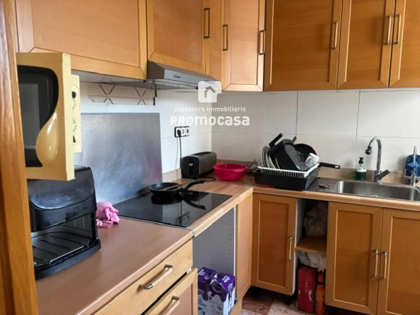 Cuina de Pis en venda en Badia del Vallès amb Calefacció, Terrassa i Balcó