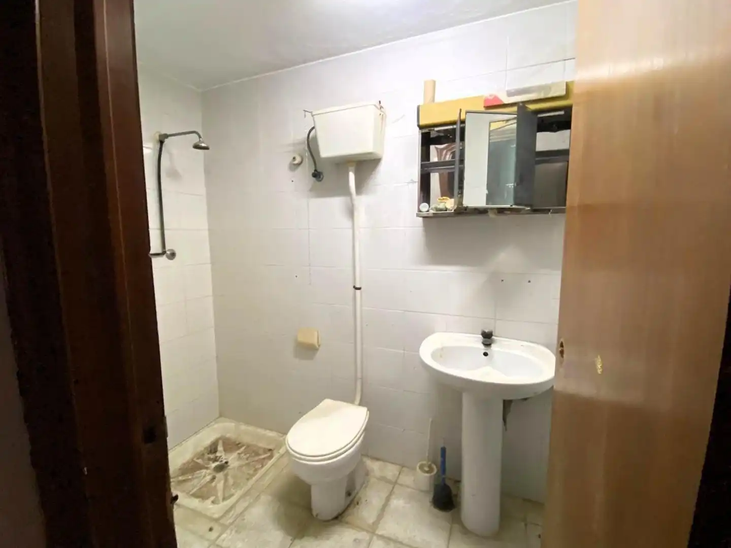 Bathroom of Industrial buildings for rent in Beniparrell