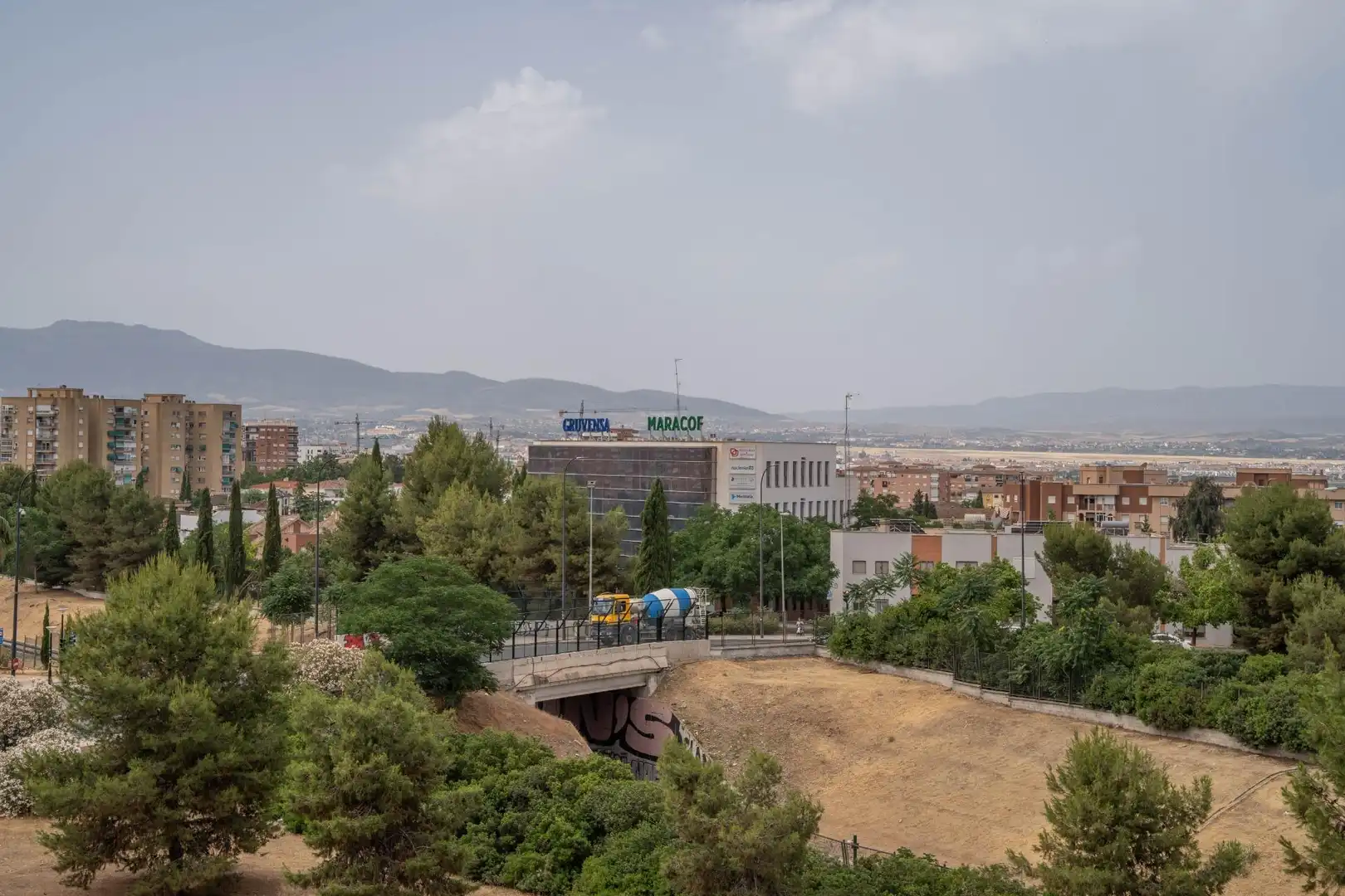 Exterior view of Flat for sale in Granada  with Air Conditioner, Heating and Terrace