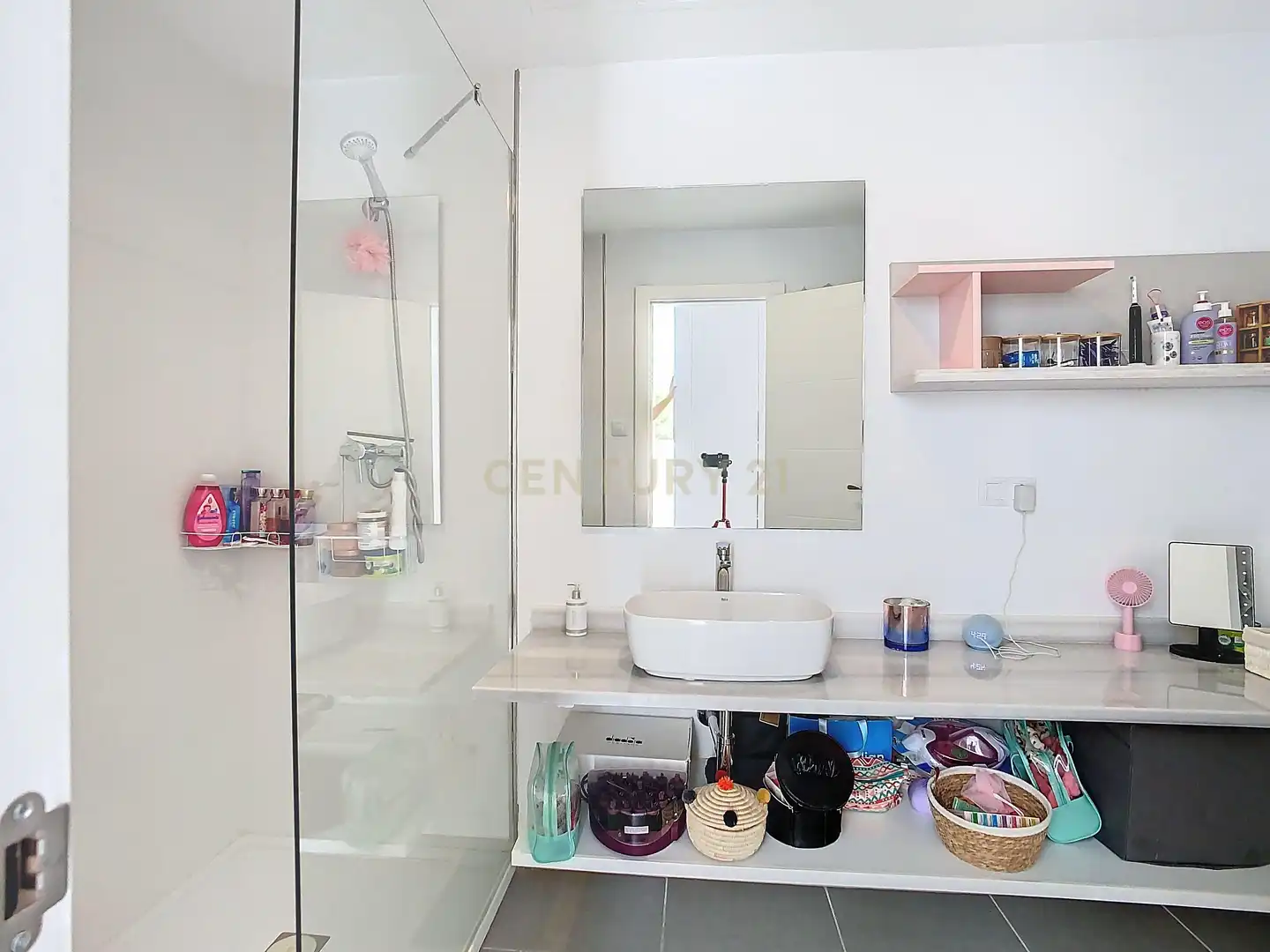 Badezimmer von Haus oder Chalet zum Verkauf in Benalmádena mit Klimaanlage, Balkon und Alarm