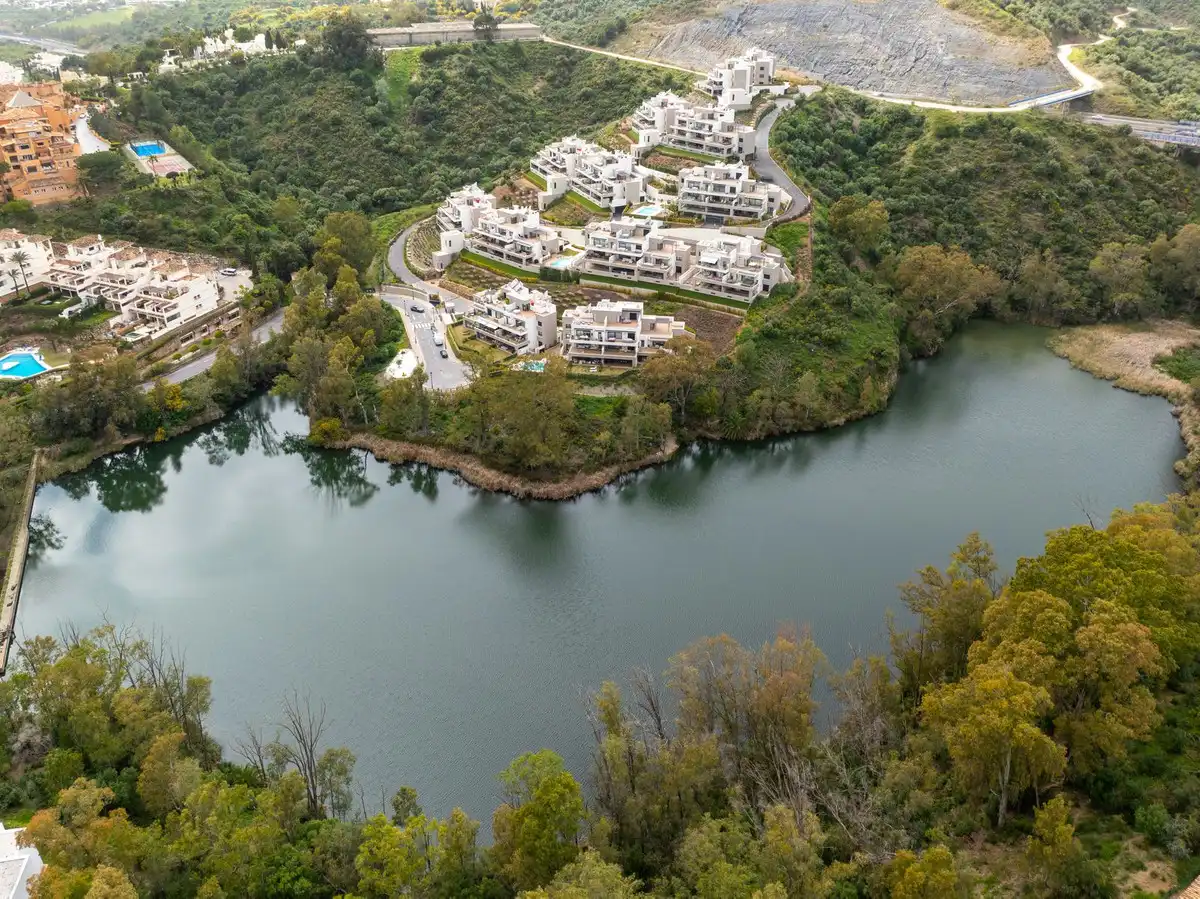 Pis amb ascensor en venda a Nueva Andalucía, imagen 3
