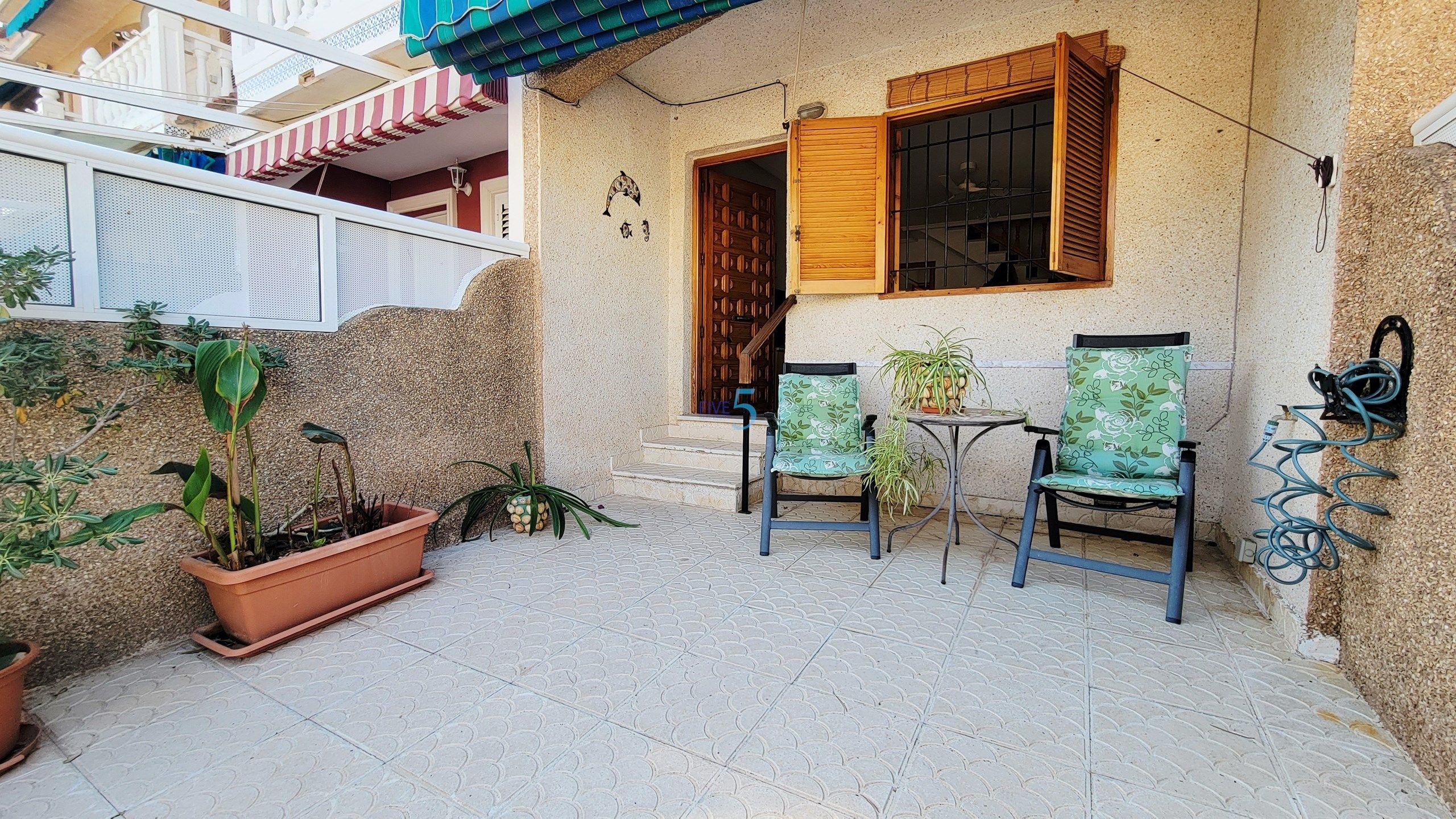 Terrasse von Einfamilien-Reihenhaus zum Verkauf in San Pedro del Pinatar mit Abstellraum, Möbliert und Balkon