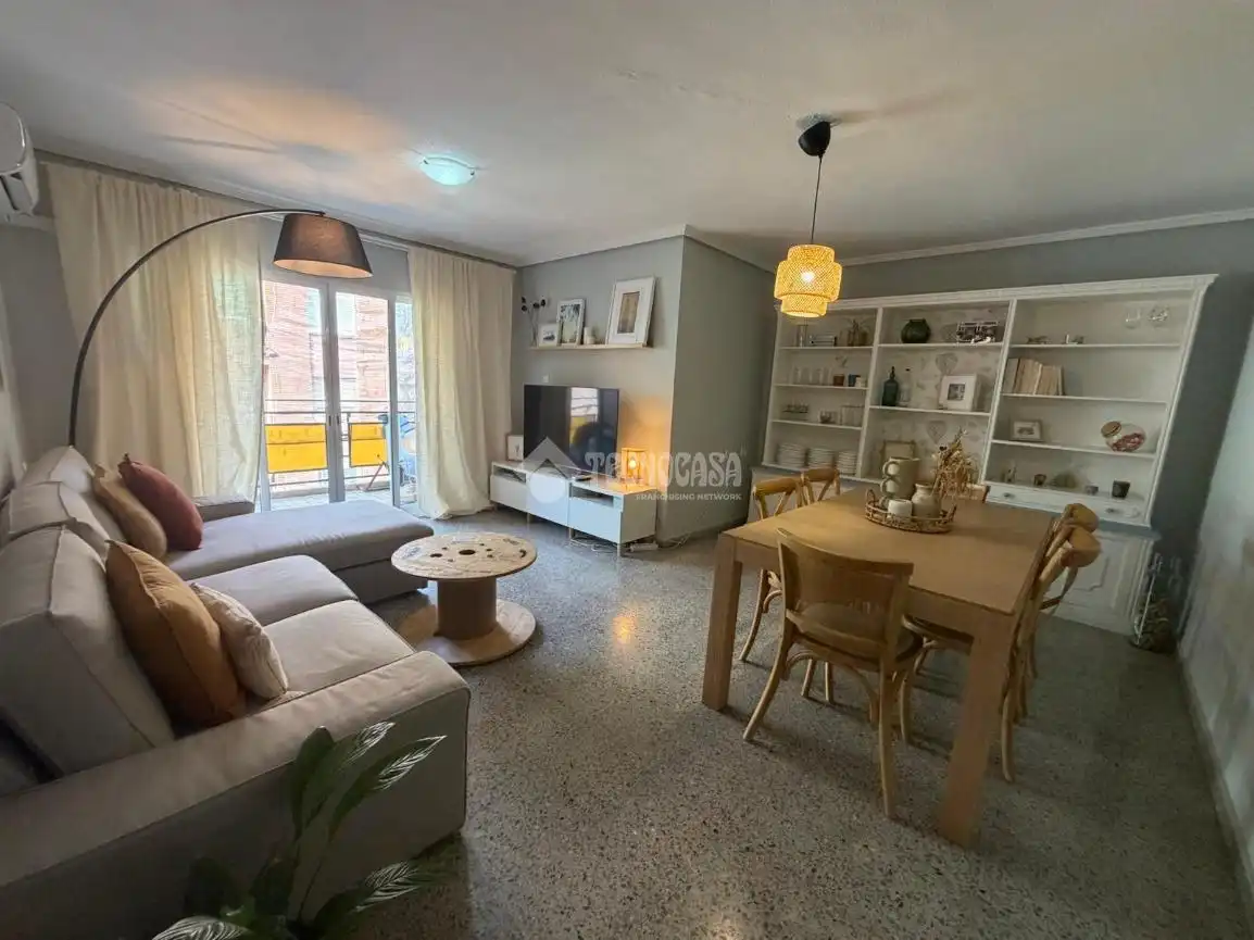 Sala d'estar de Pis en venda en Valencia