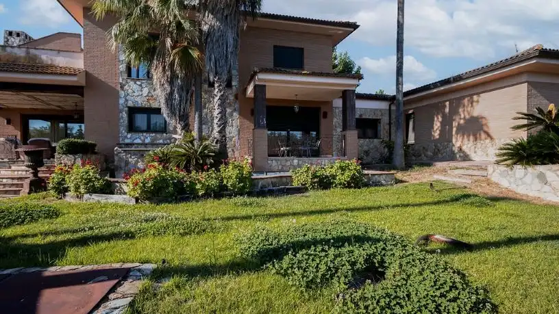 Vista exterior de Casa o xalet en venda en Badajoz