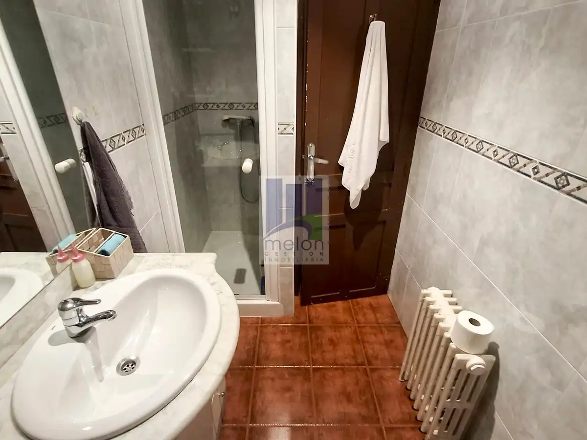 Baño de Piso en venta en Melgar de Fernamental con Trastero