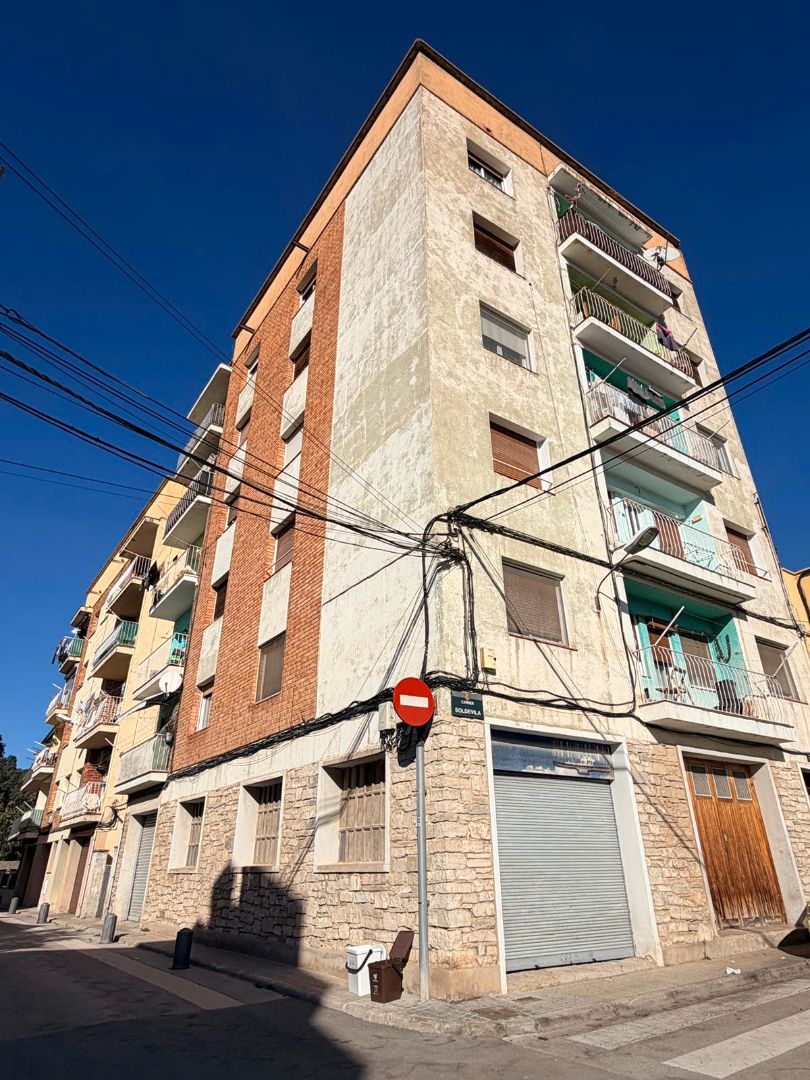 Exterior view of Flat for sale in La Pobla de Claramunt  with Storage room, Furnished and Oven