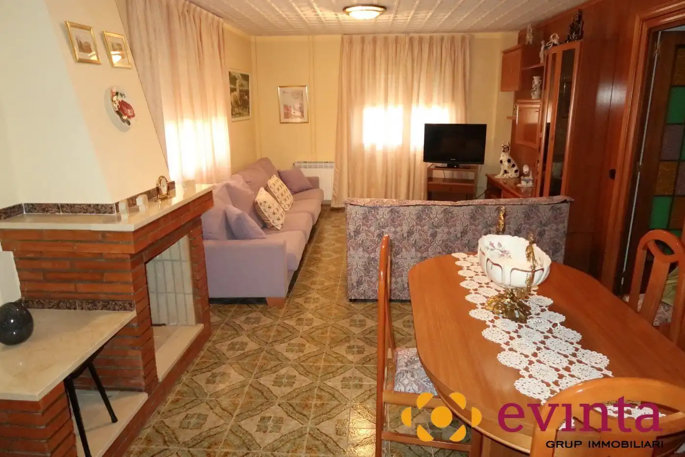 Sala de estar de Casa o chalet en venta en Vallirana con Calefacción, Jardín privado y Trastero