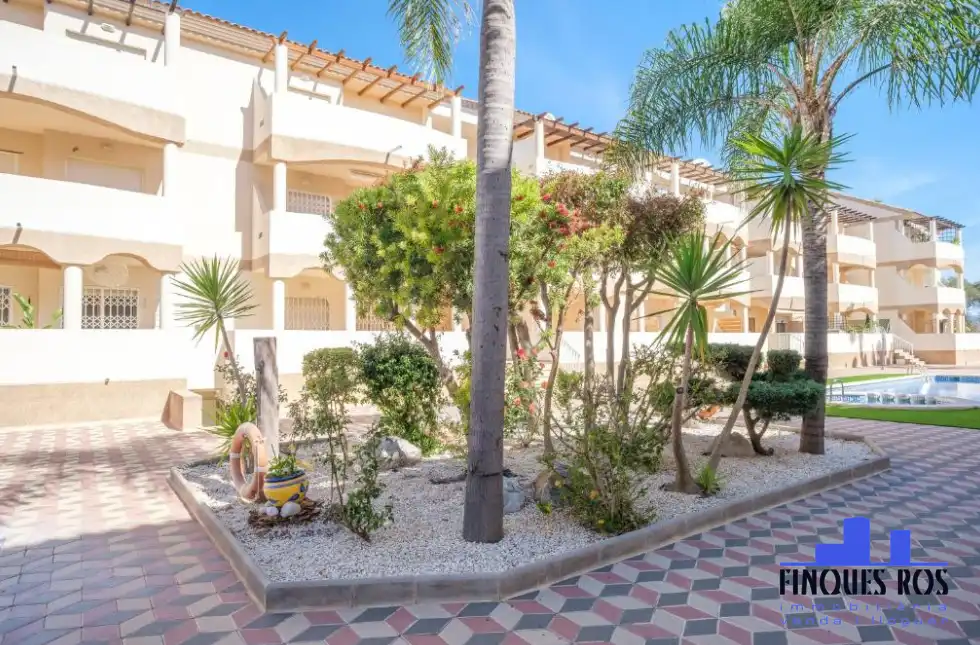 Vista exterior de Apartament en venda en Vinaròs amb Aire condicionat, Terrassa i Moblat