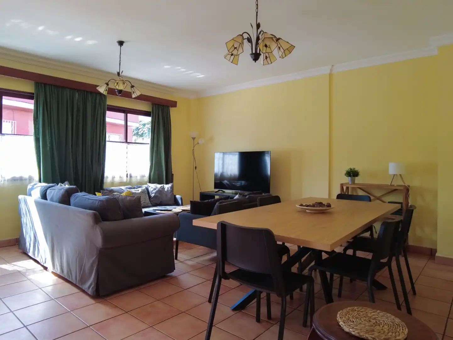 Comedor de Casa adosada de alquiler en La Orotava con Calefacción, Parquet y Amueblado