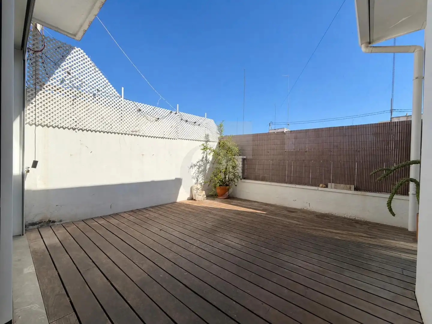 Terrasse von Dachboden zur Miete in Valencia mit Klimaanlage, Terrasse und Möbliert