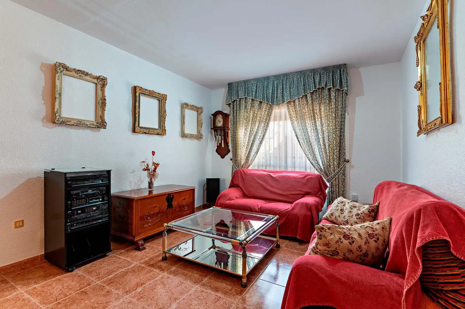 Sala d'estar de Casa o xalet en venda en El Ejido amb Terrassa, Moblat i Balcó