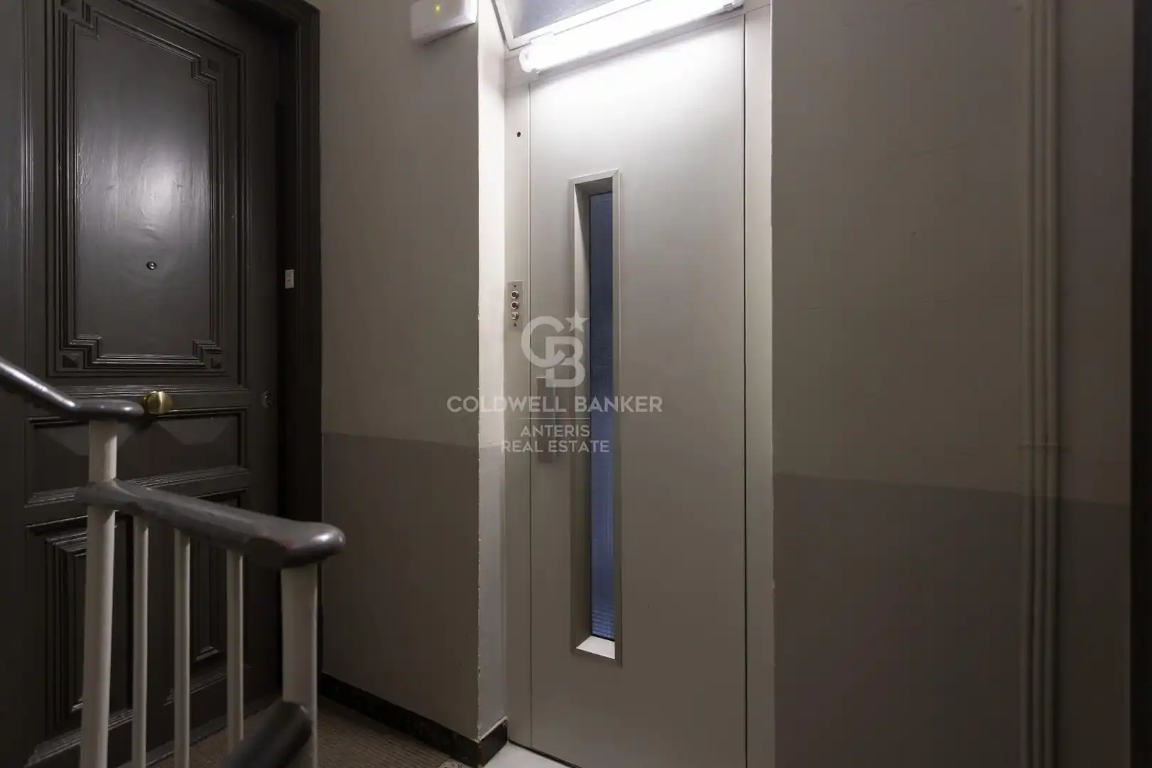 Piso en venta en Barcelona con Aire acondicionado, Calefacción y Balcón