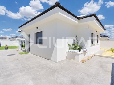 Casa en venda a Oromana