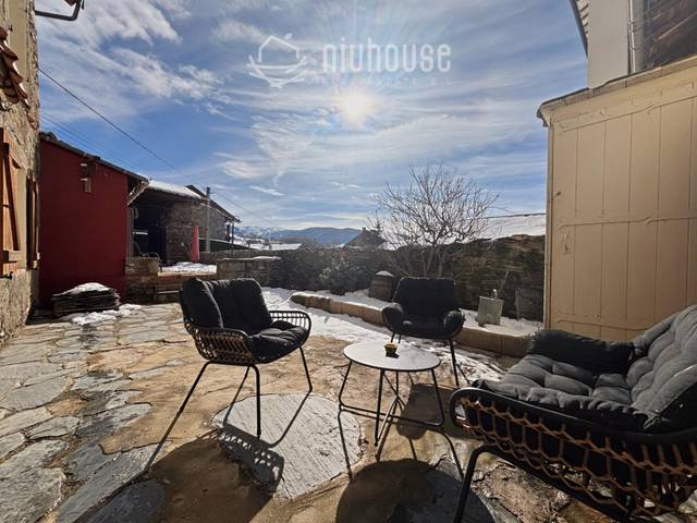 Casa adosada en Venta en Estavar