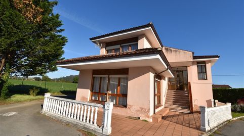 CASA INDIVIDUAL EN CASTILLO