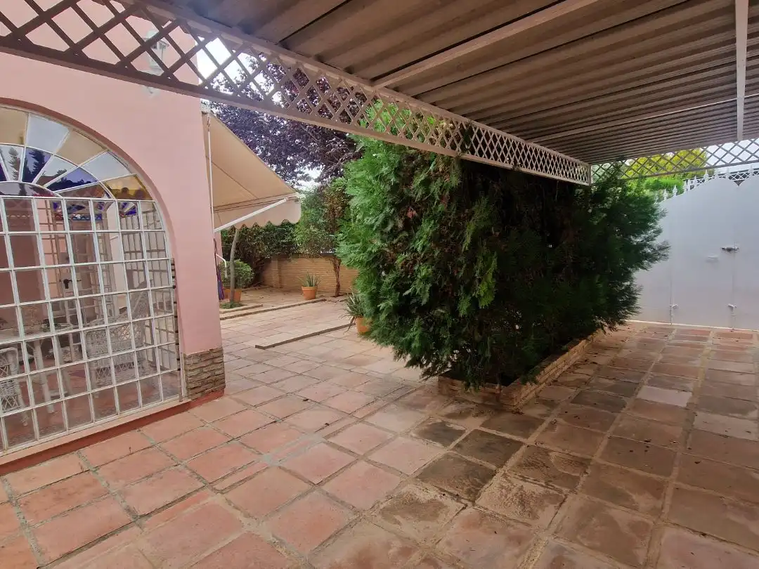 Chalet con piscina en venta en Calle Miguel de Cervantes 13, imagen 16