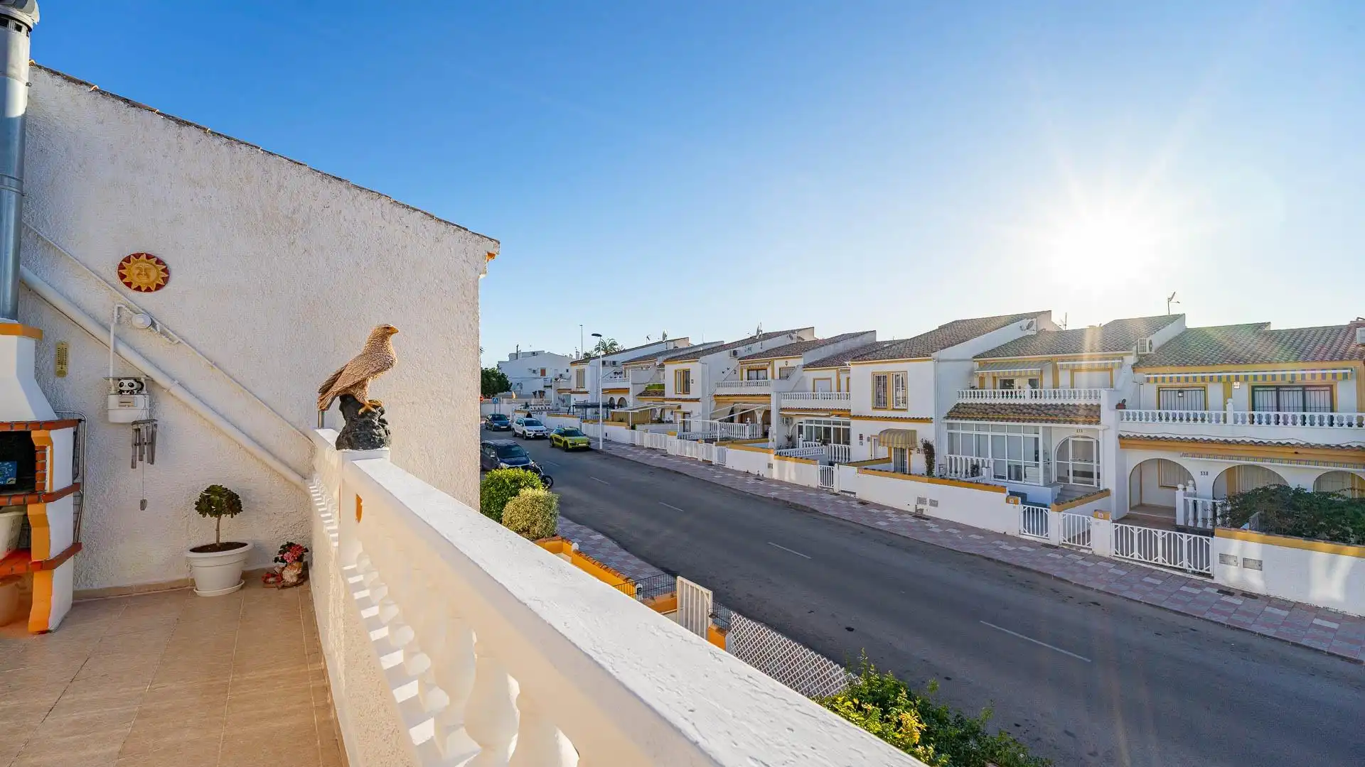 Vista exterior de Casa o chalet en venta en Santa Pola con Jardín privado, Terraza y Piscina comunitaria