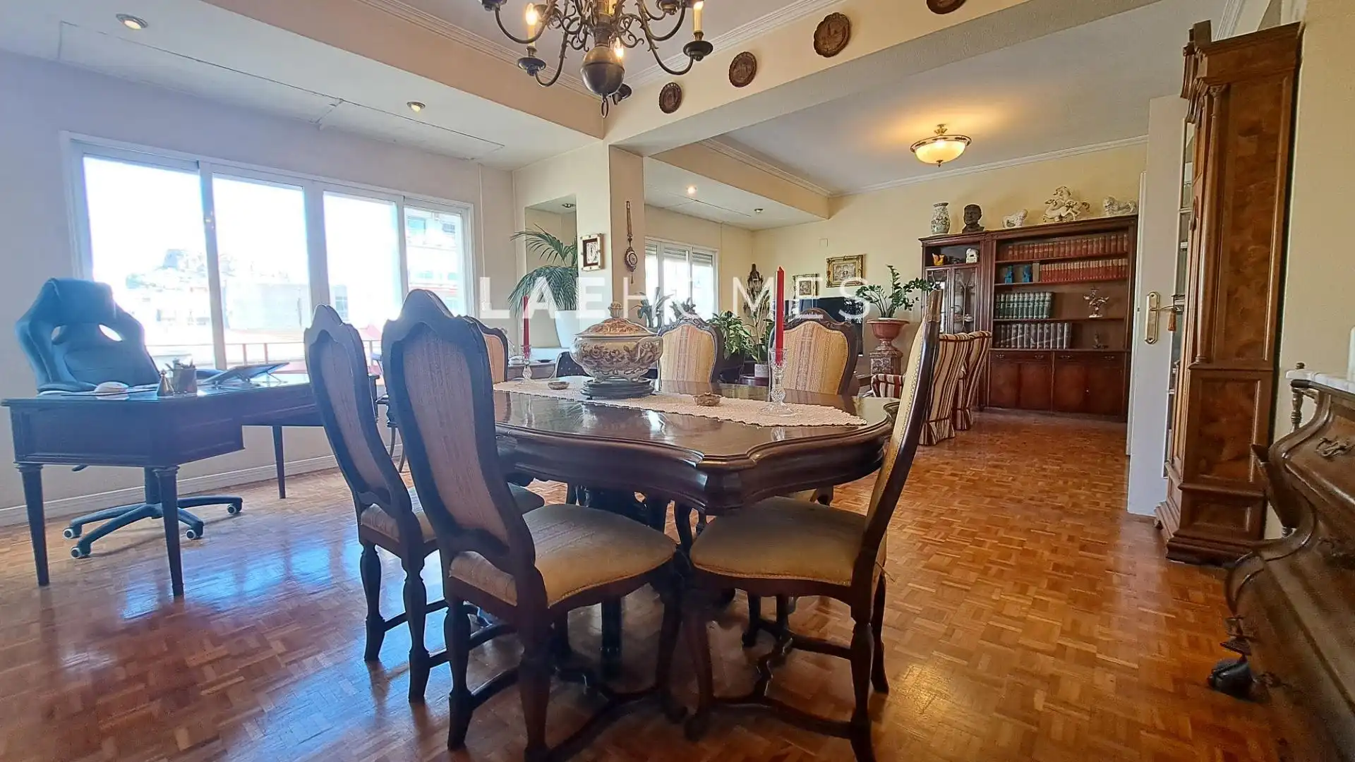 Piso con terraza en venta en Avenida Federico Soto, imagen 27