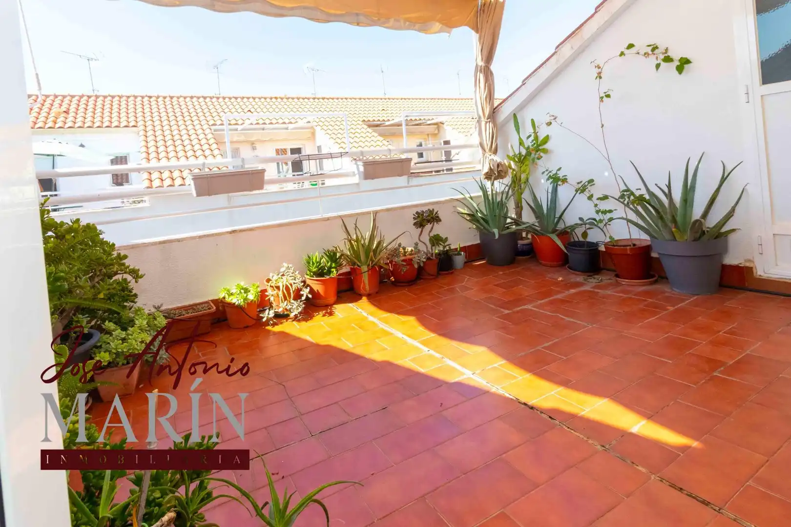 Terraza de Casa adosada en venta en Badajoz con Aire acondicionado, Calefacción y Trastero