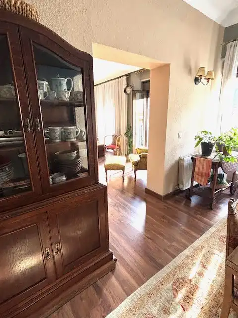 Wohnung zum Verkauf in Madrid mit Klimaanlage, Heizung und Balkon